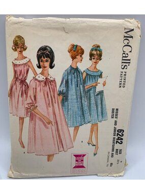 McCall's Misses Girls Nightgown Sewing Pattern 6242 Size 9 Uncut